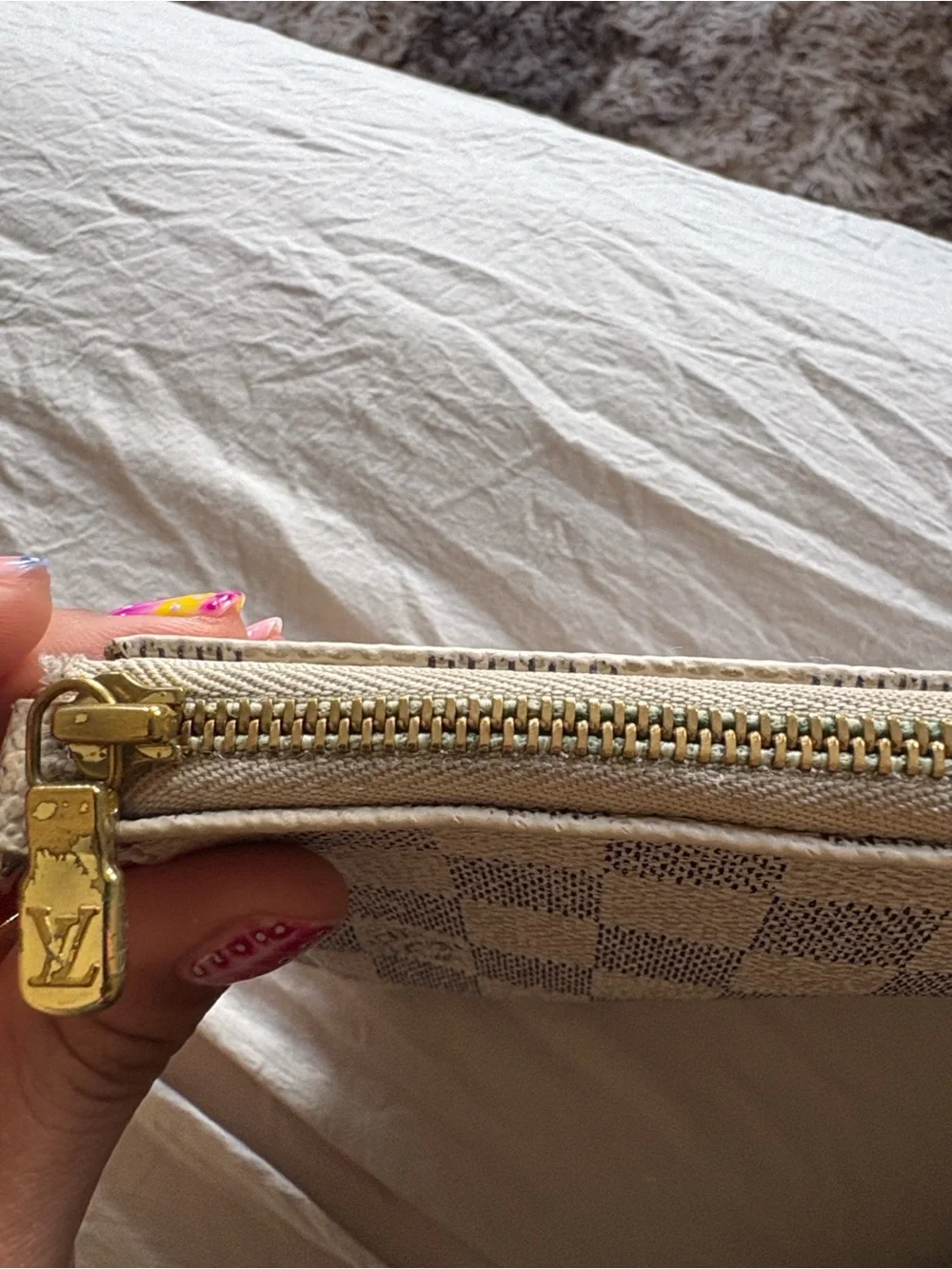 Louis Vuitton Damier Azur Pochette Accessoires - Picture 2 of 8